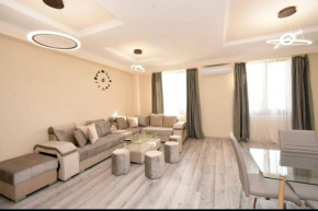Cozy Apt By Opera, Sayat Nova Ave, 2 bathrooms, Open Balcony